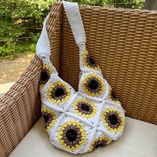 Free crochet sunflower pattern