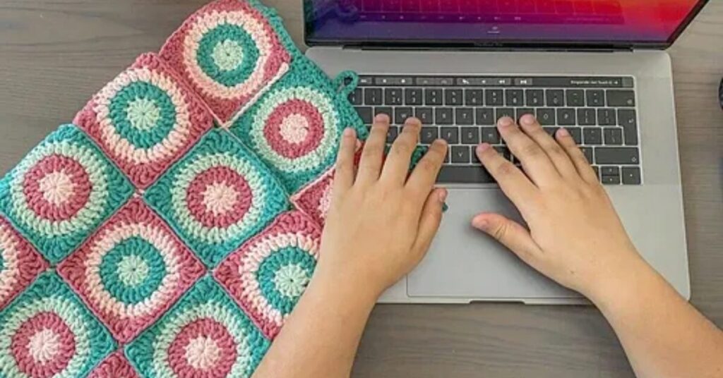 Free Crochet Laptop Bag Pattern Featured Image