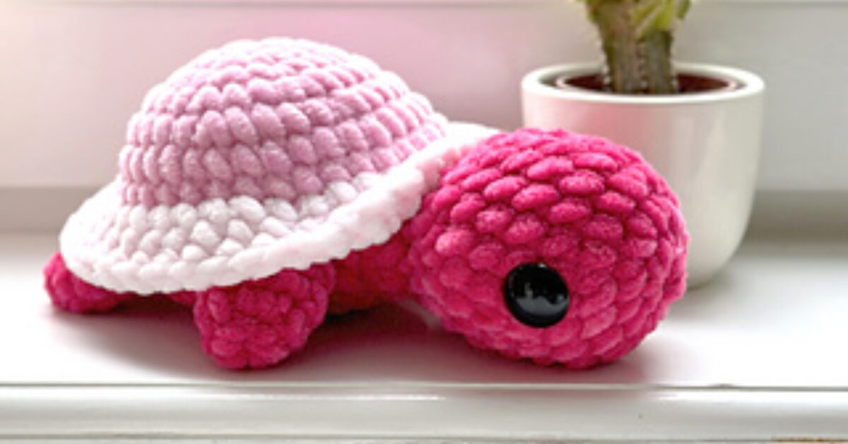 25 Free and Easy Crochet Turtle Patterns | Yarns and Crafts