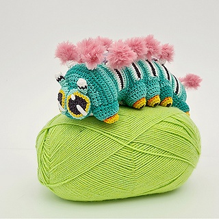 Free crochet no-sew amigurumi pattern