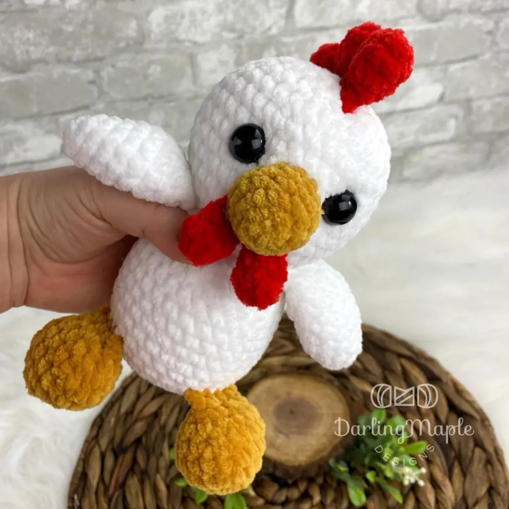 free crochet no-sew amigurumi chicken pattern