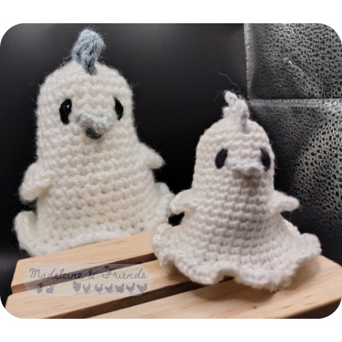 free crochet no-sew amigurumi chicken pattern