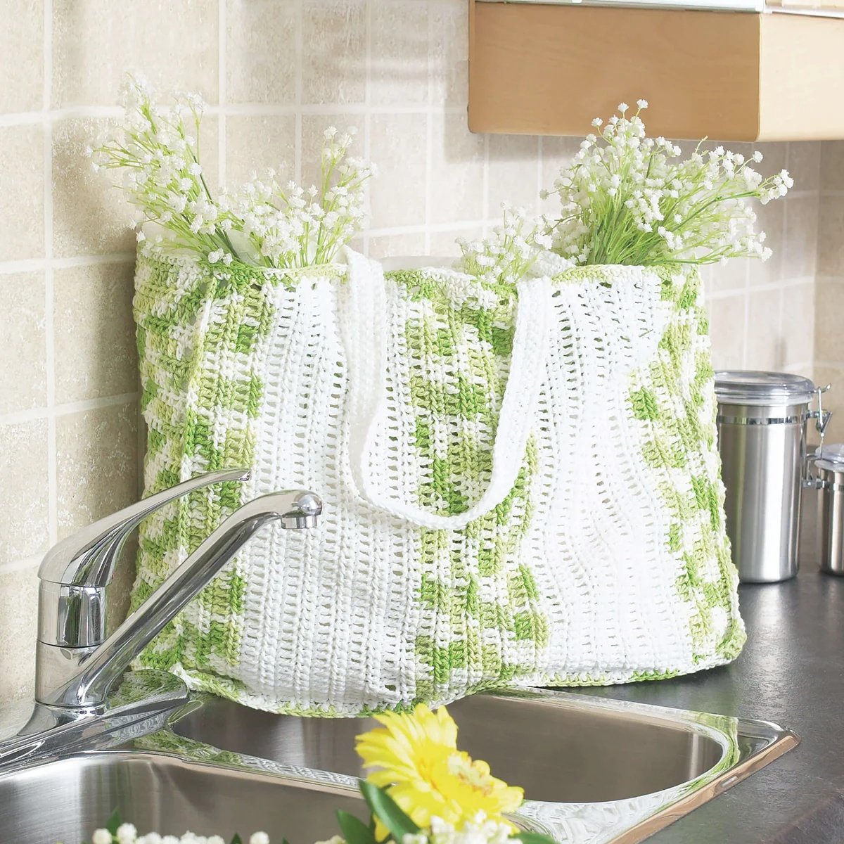 27 Free and Easy Crochet Tote Bag Patterns | Yarns and Crafts
