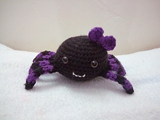 free crochet no-sew amigurumi spider pattern