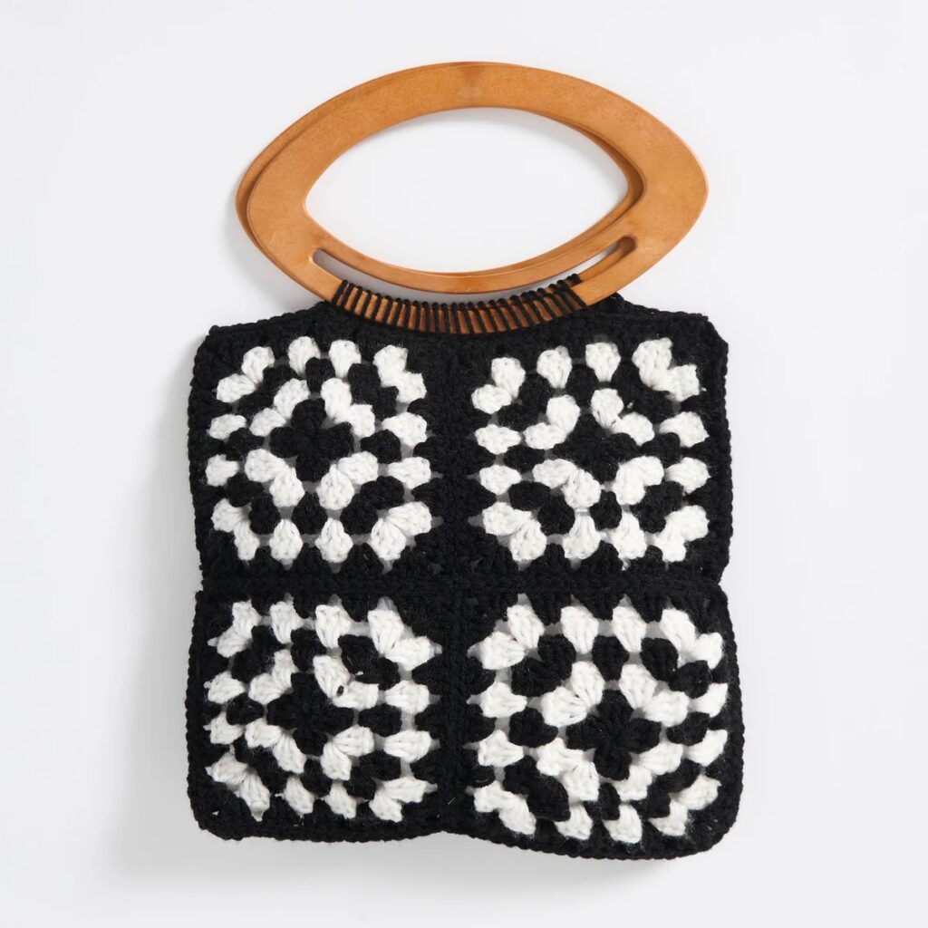 free crochet granny square bag patterns