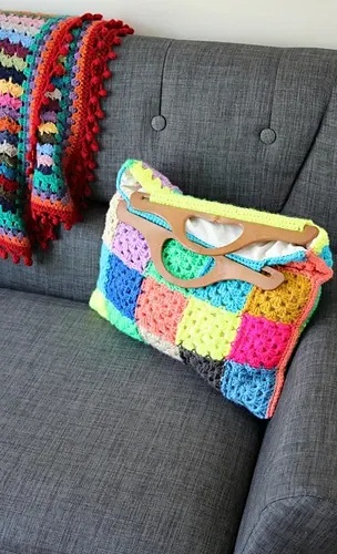 free crochet granny square bag patterns