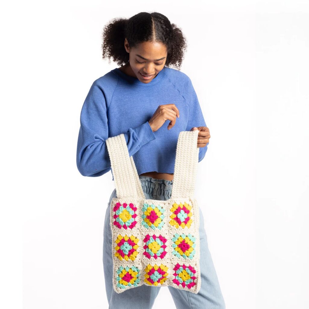 free crochet granny square bag patterns