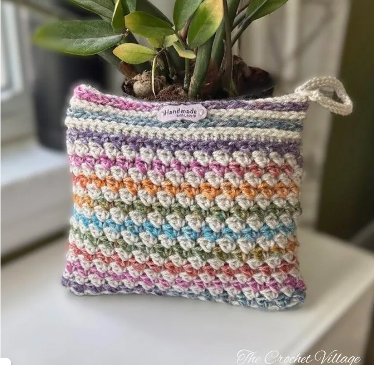 Free Crochet Makeup Bag Patterns