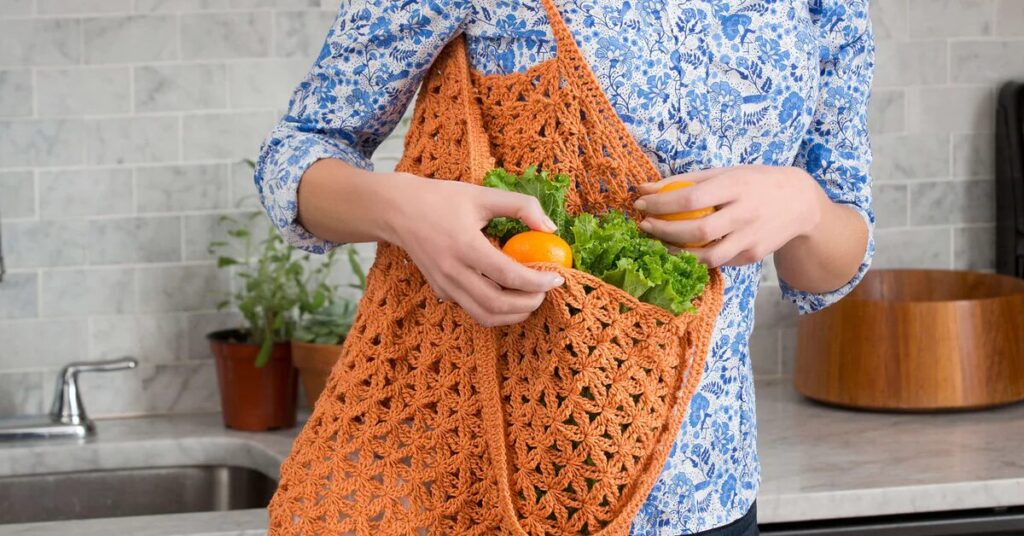 Featured image free crochet market bag pattern