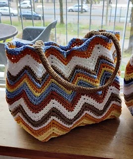 Free crochet shoulder bag patterns