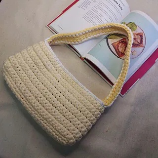 Free crochet shoulder bag patterns