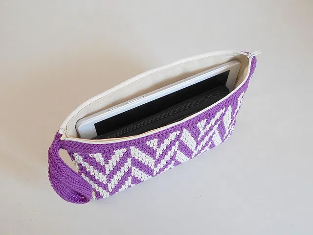 Free crochet zipper pouch patterns