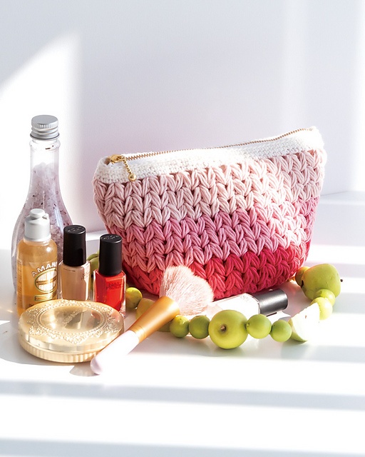 Free crochet zipper pouch patterns