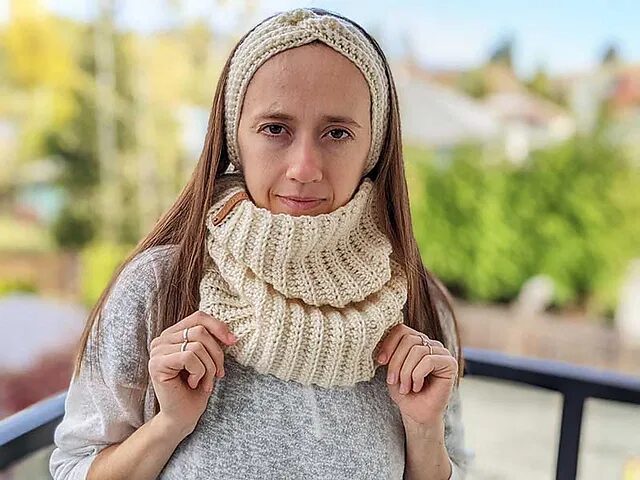Free Crochet Neck Warmer Pattern