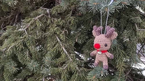 Free Crochet Pocket Reindeer Patterns