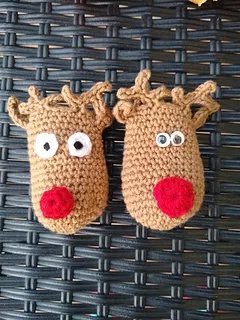 Free Crochet Pocket Reindeer Patterns