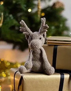 Free Crochet Pocket Reindeer Patterns