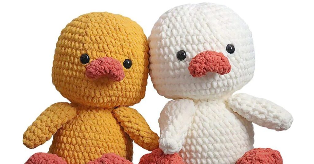 Featured image free crochet Duck pattern