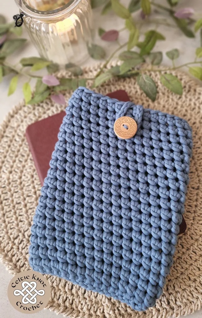 Free crochet Kindle sleeve patterns