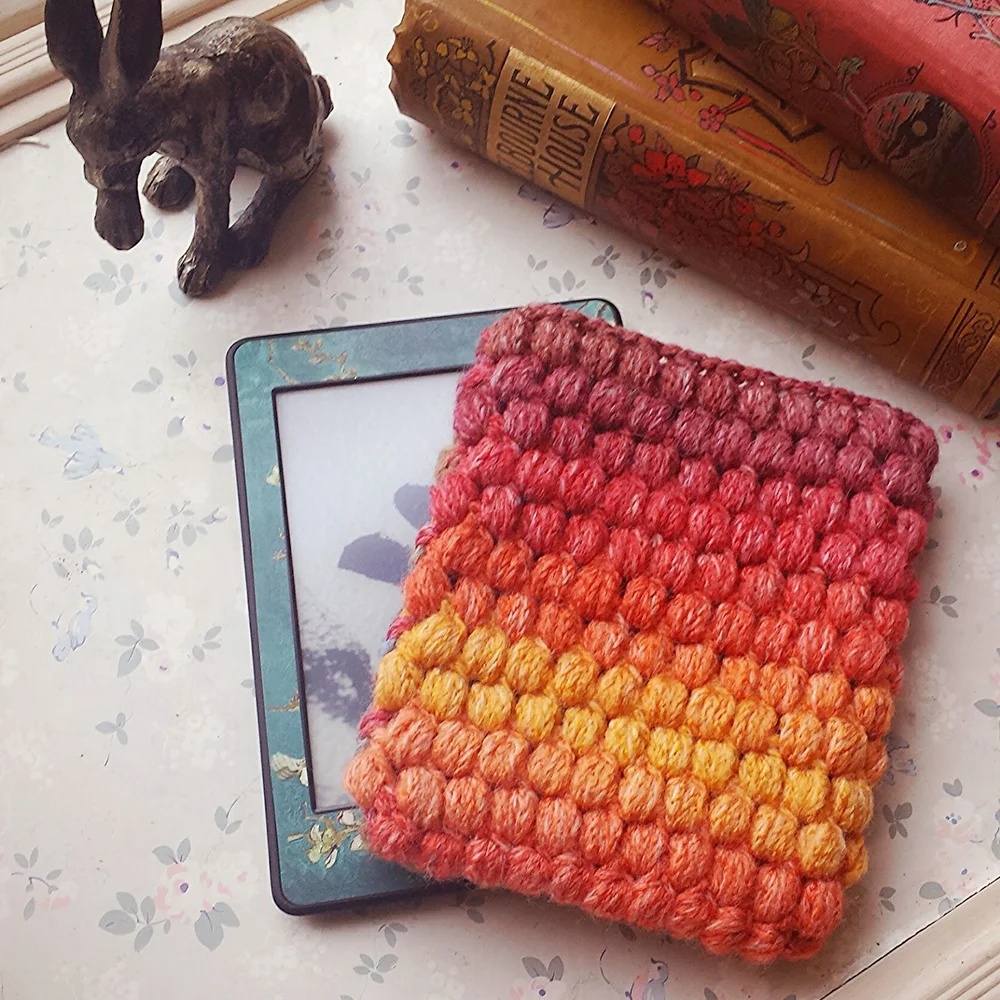 Free crochet Kindle sleeve patterns