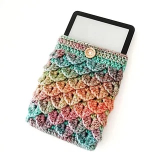 Free crochet Kindle sleeve patterns