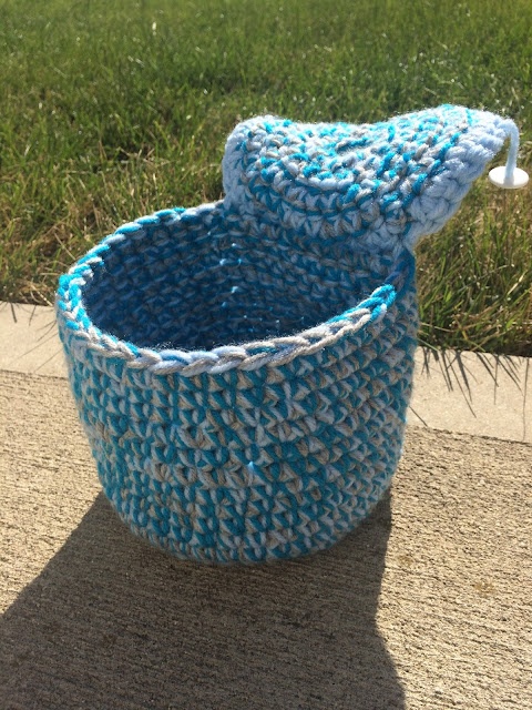 Free crochet yarn holder patterns