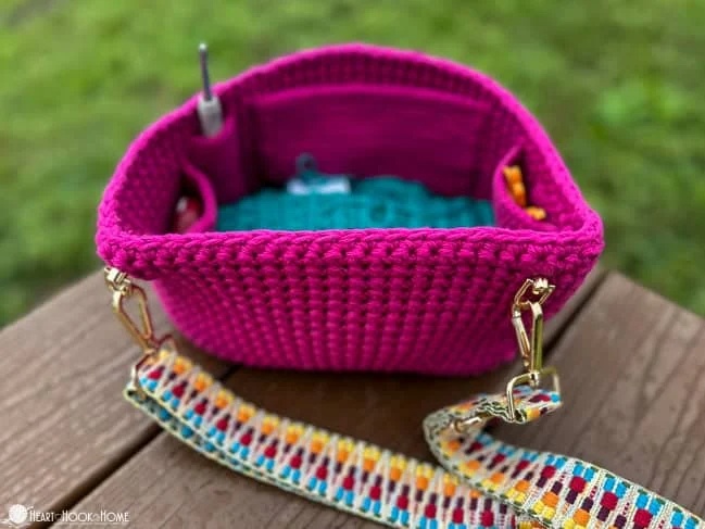 Free crochet yarn holder patterns