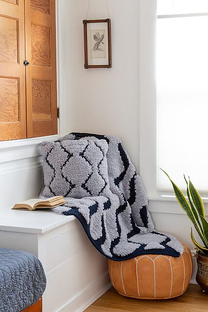 Free Crochet Retro Throw & Pillow Patterns Pinterest