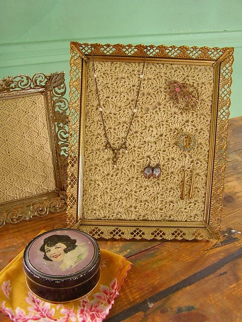 Free crochet jewelry holder patterns