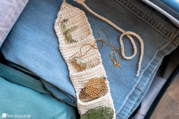 Free crochet jewelry holder patterns