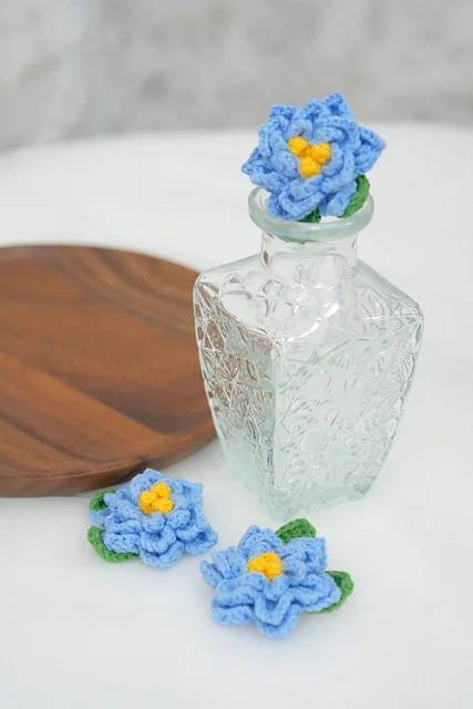 Free Crochet Flower Patterns for Room Decor