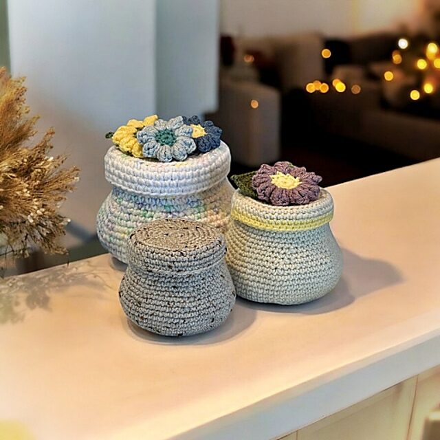 Free Crochet Flower Patterns for Room Decor