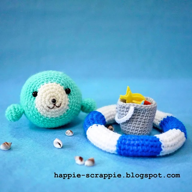 Free crochet amigurumi baby seal patterns