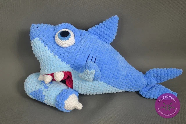 Free crochet amigurumi shark patterns