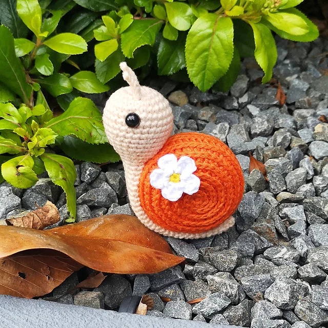 Free crochet amigurumi snail patterns