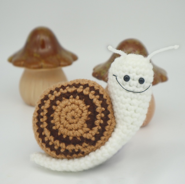 Free crochet amigurumi snail patterns