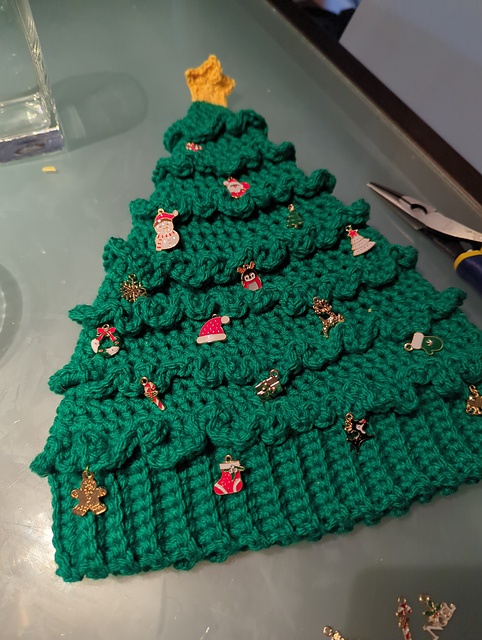 Free crochet Christmas tree patterns