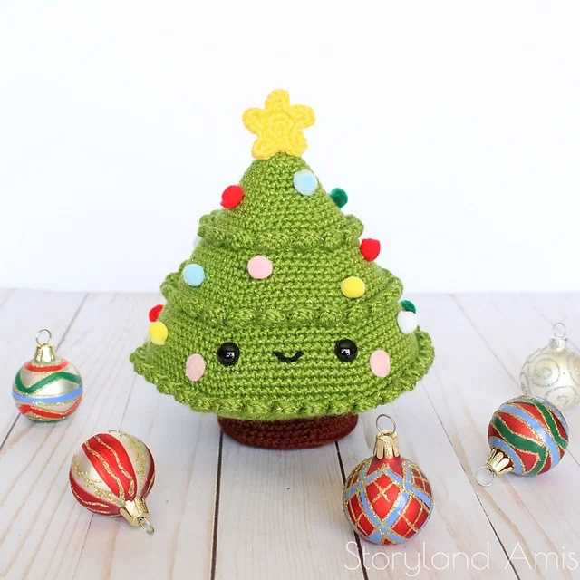 Free crochet Christmas tree patterns