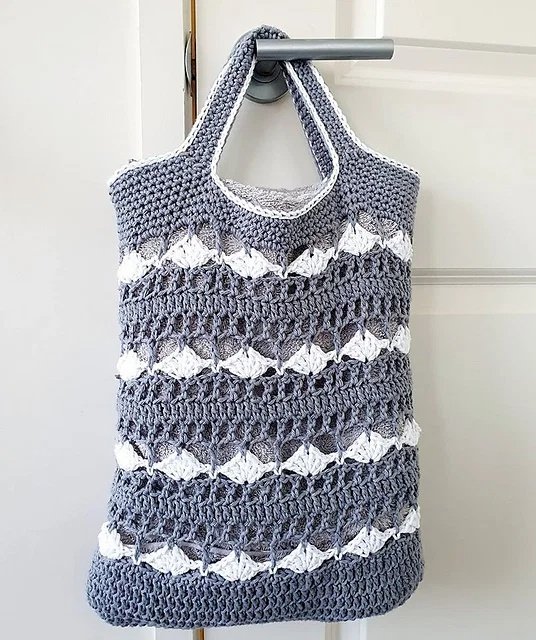 Free crochet ocean breeze tote patterns