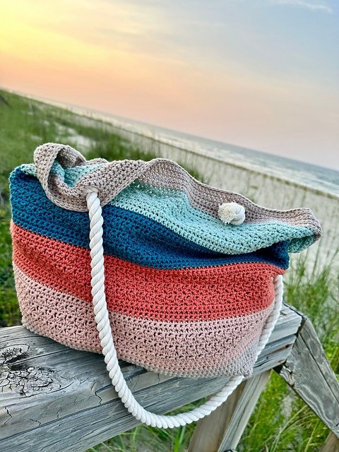 Free crochet ocean breeze tote patterns