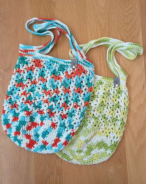 Free crochet v-stitch market bag patterns