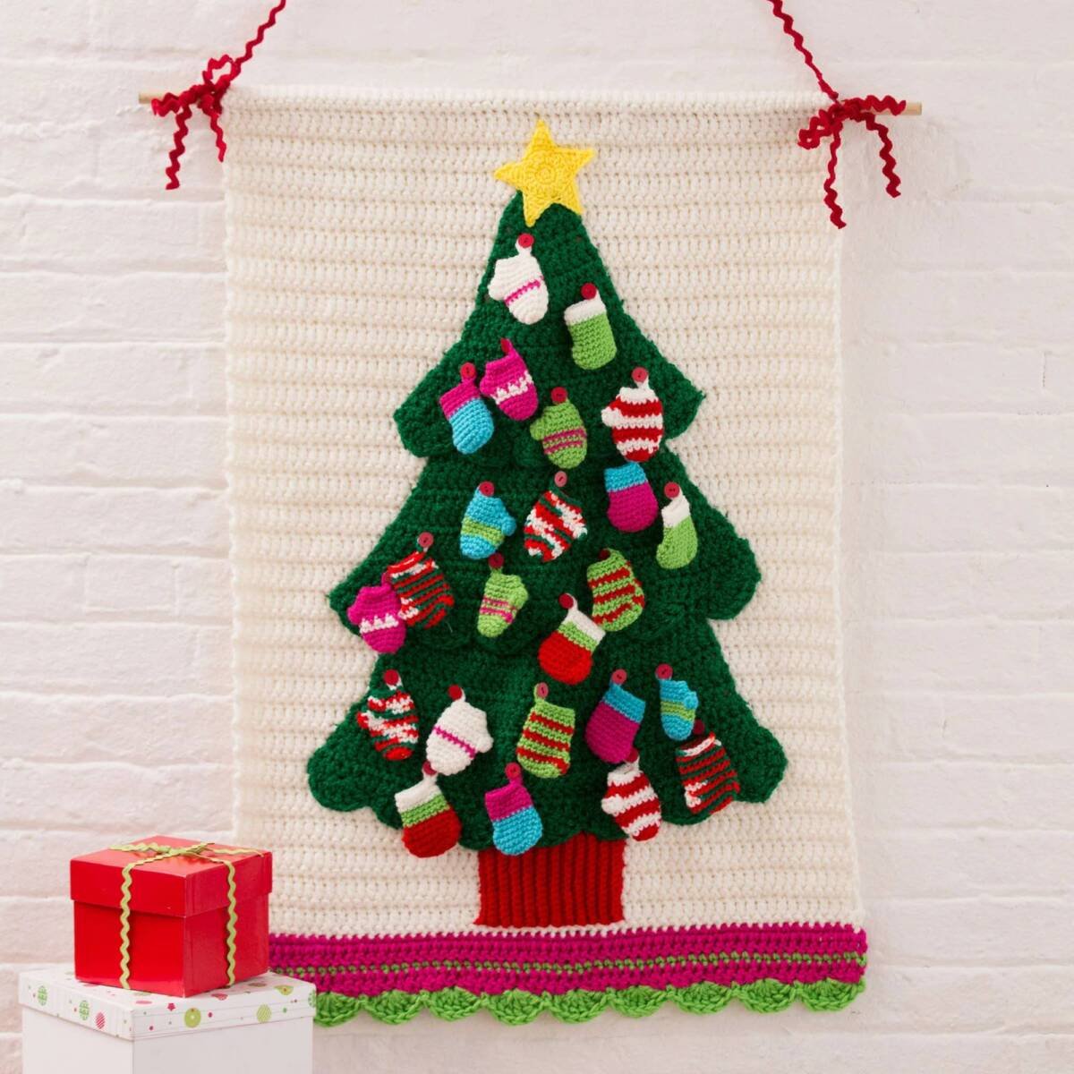 Easy Christmas Crochet Patterns for Beginners