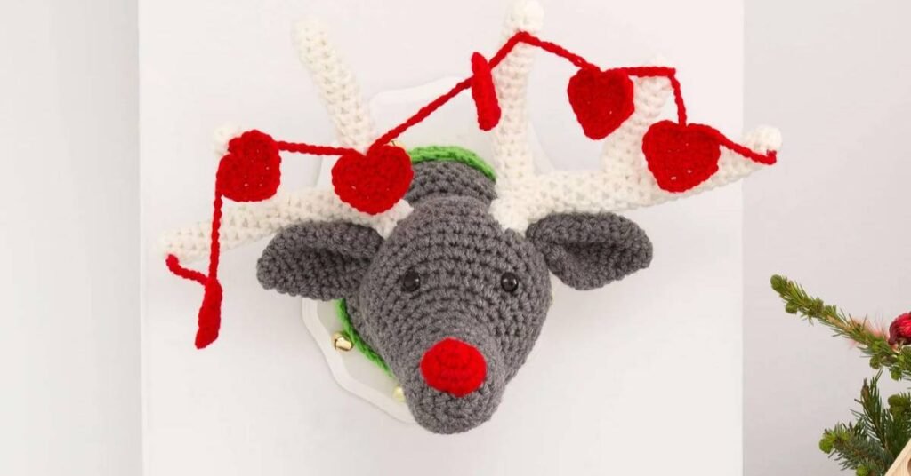 Free Crochet Deer & Reindeer Patterns Featured Image