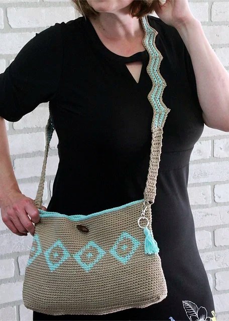 Free Crochet Diamond Tote Patterns