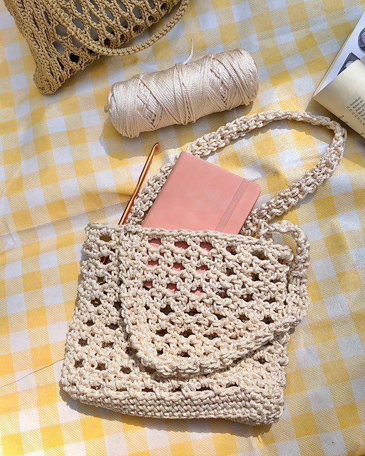 Free Crochet Diamond Tote Patterns