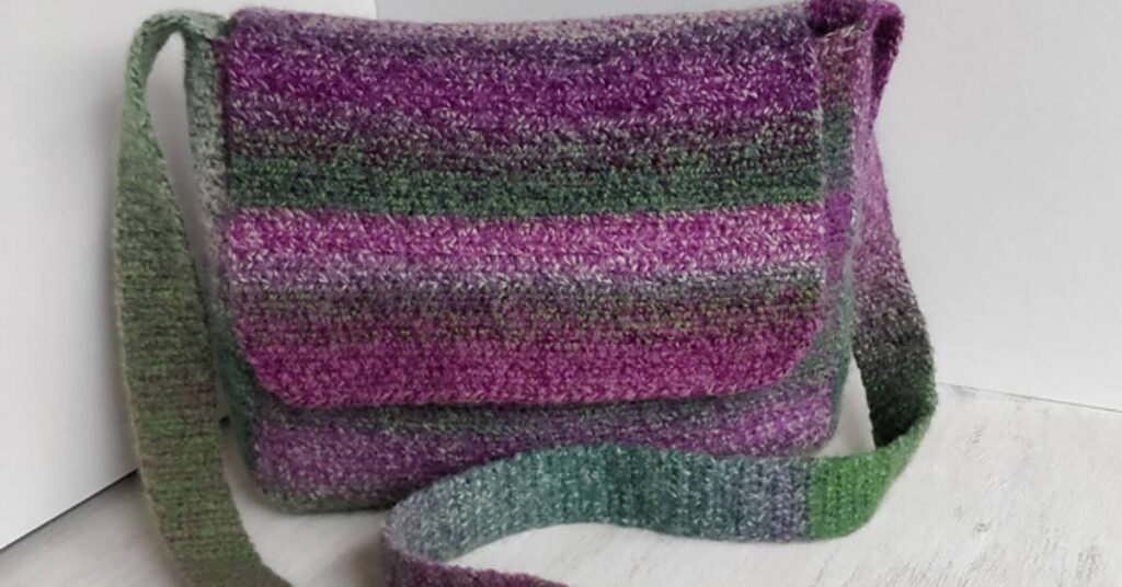 Free crochet messenger bag patterns featured image