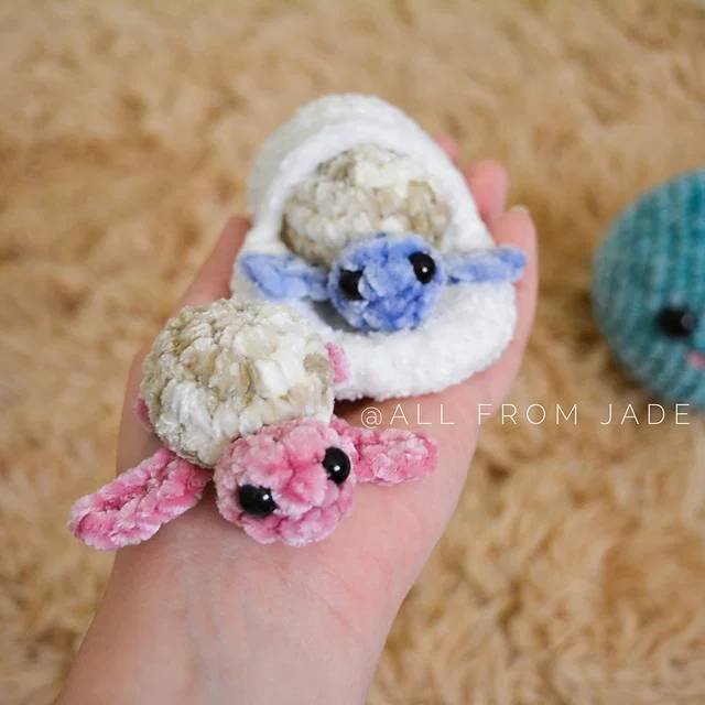 Free amigurumi crochet baby turtle patterns