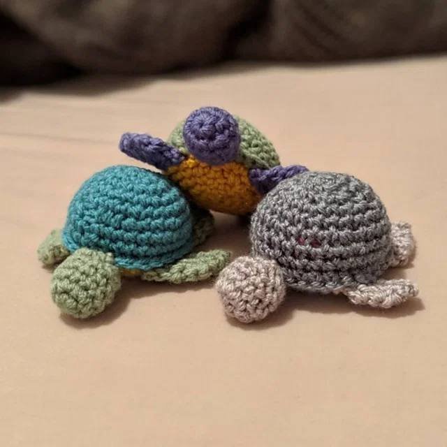 Free amigurumi crochet baby turtle patterns