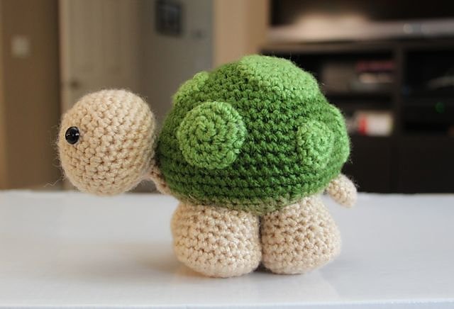 Free amigurumi crochet baby turtle patterns