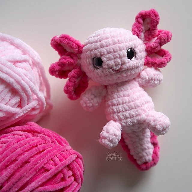 Free no-sew amigurumi crochet axolotl patterns